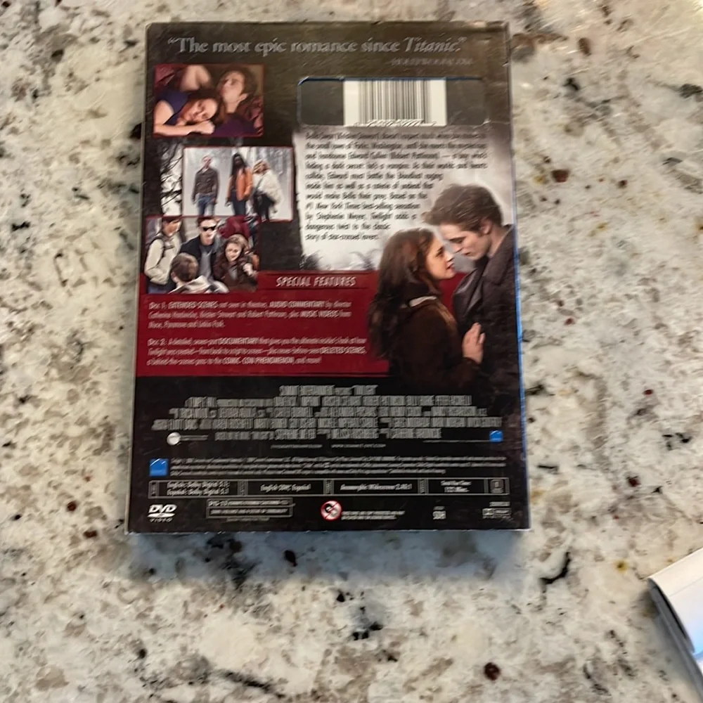 Twilight DVD - Two Disc Special - Picture 2 of 2